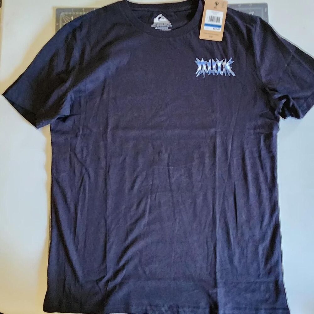 Quiksilver Men's Black T-shirt